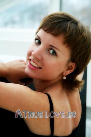 100196 - Anastasia Edad: 26 - Rusia