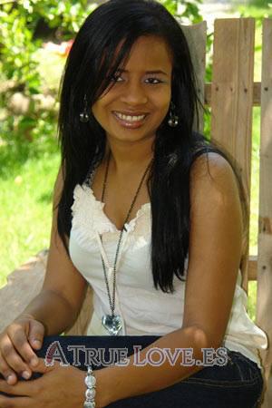 149887 - Yanira Edad: 37 - Dominican Republic