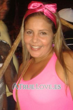 157356 - Karina Edad: 43 - Colombia