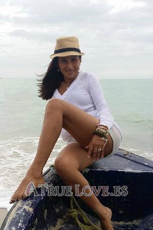 157472 - Mireya Edad: 54 - Colombia