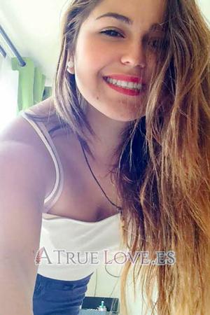 157806 - Liz Edad: 32 - Chile