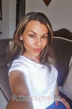 174140 - Sandra Edad: 50 - Colombia
