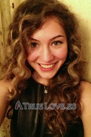 175259 - Kristina Edad: 29 - Rusia