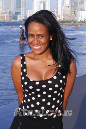 176807 - Angelica Edad: 39 - Colombia