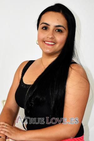 177460 - Johana Andrea Edad: 37 - Colombia