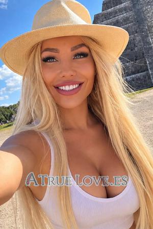 177814 - Anastasiya Age: 30 - Ukraine
