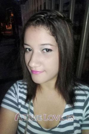 177978 - Stefany Edad: 28 - Colombia