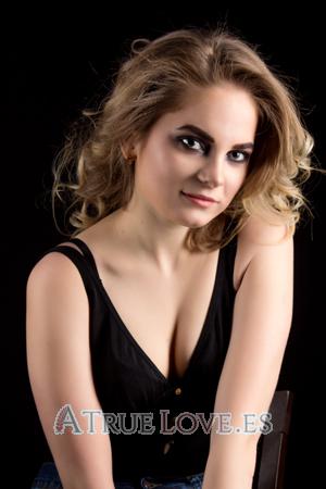 178768 - Valentina Edad: 24 - Ucrania