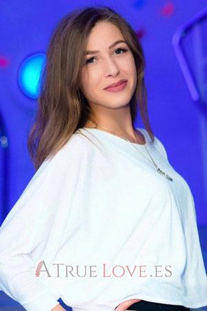 180380 - Julia Edad: 31 - Ucrania