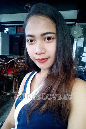 181560 - Chompoonut Edad: 25 - Tailandia