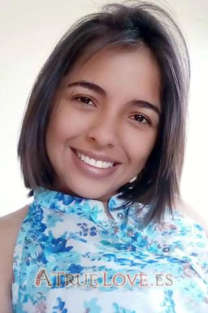 181818 - Camila Edad: 29 - Colombia