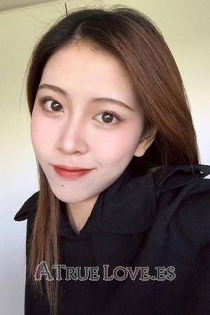 182098 - Chuling Edad: 23 - China