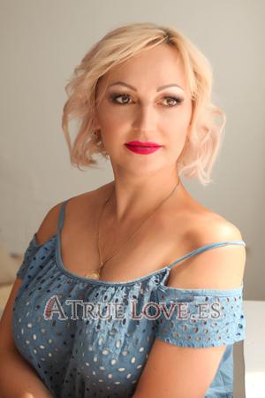 182185 - Alla Edad: 54 - Ucrania