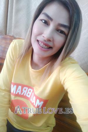 182910 - Narisara Edad: 41 - Tailandia