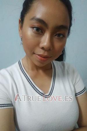 184890 - Uraisree Edad: 26 - Tailandia