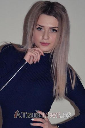 186030 - Julia Edad: 22 - Ucrania