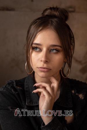 190149 - Anna Edad: 24 - Ucrania