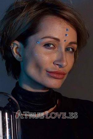194450 - Veronika Edad: 37 - Rusia