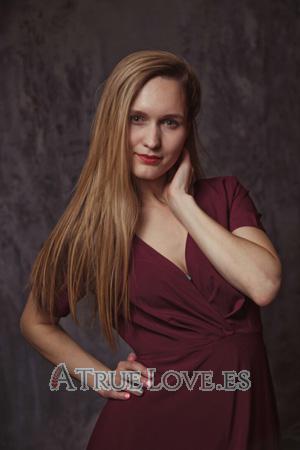 195287 - Valentina Edad: 31 - Rusia