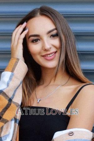 199709 - Yuliya Edad: 22 - Ucrania