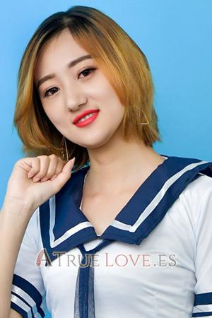 201360 - Yuting Edad: 25 - China