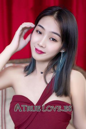 201650 - Winnie Edad: 22 - China