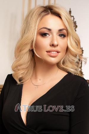 202249 - Karina Edad: 32 - Ucrania