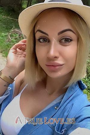 202603 - Iryna Edad: 28 - Ucrania