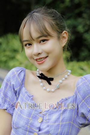 202856 - Jiayi Edad: 22 - China