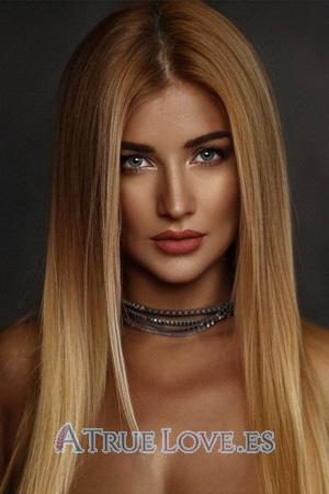 203766 - Ekaterina Edad: 35 - Ucrania