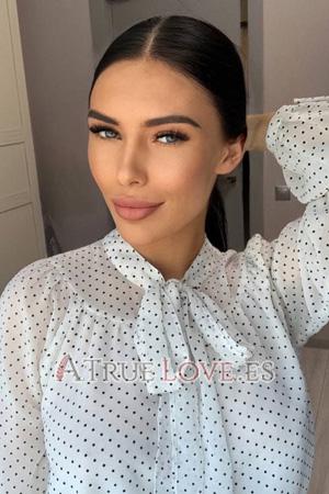 204679 - Adelya Edad: 26 - Rusia