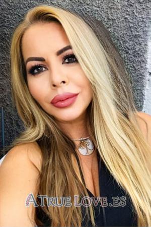 204754 - Erika Edad: 48 - México