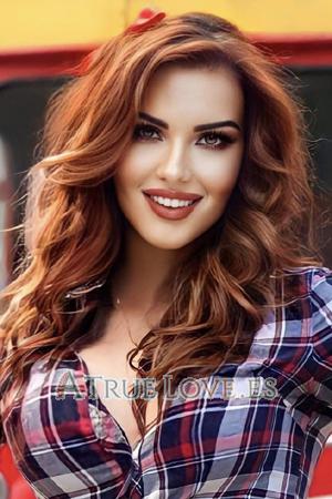 205699 - Elena Edad: 36 - Rusia