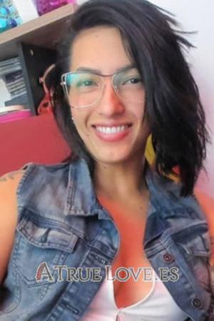 207170 - Claudia Edad: 35 - Colombia