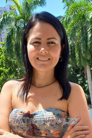 210136 - Yesenia Edad: 41 - Colombia