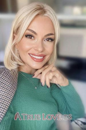 210350 - Julia Edad: 34 - Moldavia