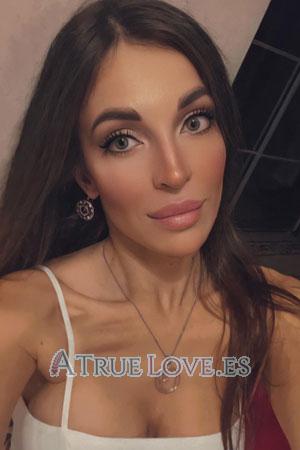 210361 - Valeria Edad: 33 - Rusia