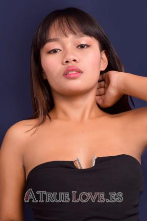 213018 - Marisa Age: 20 - Philippines
