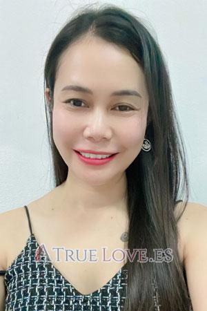 213045 - Chatchayada Edad: 38 - Tailandia