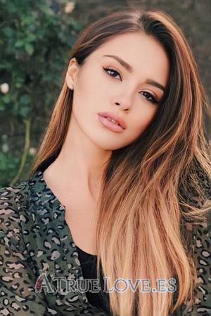 213680 - Karina Edad: 29 - Ucrania