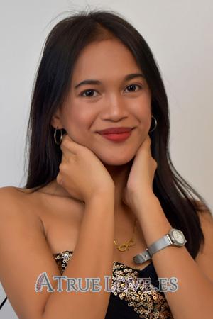 214759 - Ronnalyn Age: 19 - Philippines