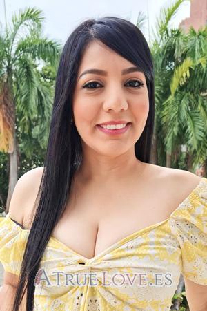 215147 - Yennifer Age: 41 - Colombia