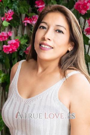 215396 - Magaly Age: 47 - Peru