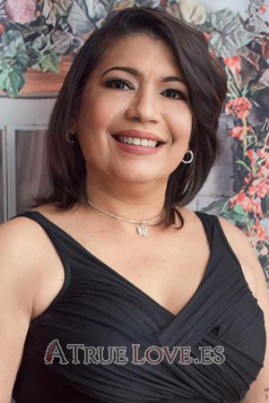215397 - Yudeny Age: 56 - Peru