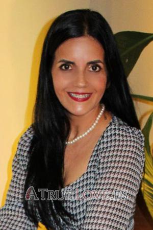 215403 - Marcia Edad: 51 - Costa Rica