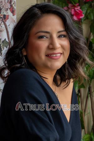 215566 - Josseline Age: 36 - Peru