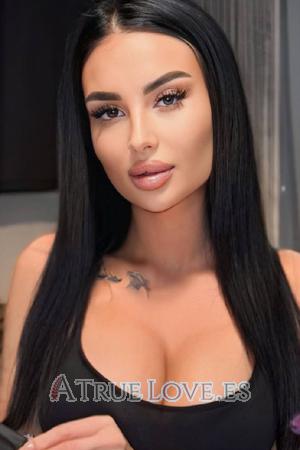 222003 - Veronika Edad: 29 - Ucrania