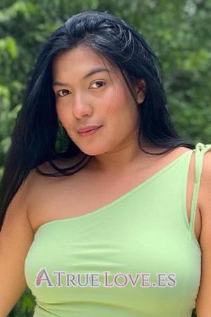 223220 - Paula Age: 22 - Colombia