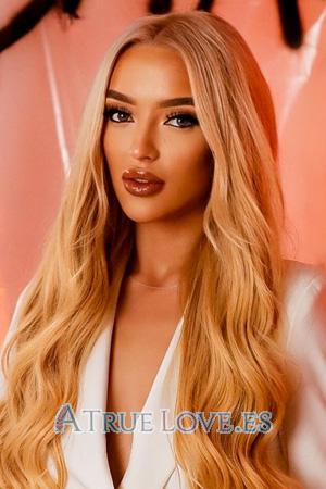 223698 - Polina Edad: 25 - Ucrania