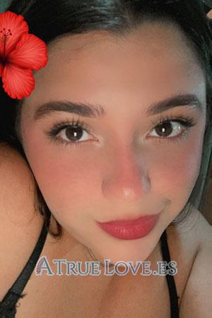223849 - Luna Age: 24 - Costa Rica